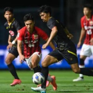 爱游戏登录入口-海港将士遗憾亚冠出局 队长雷文杰：再踢几场能赢